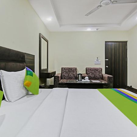 Hotel Singh Continetal Delhi  Exterior photo