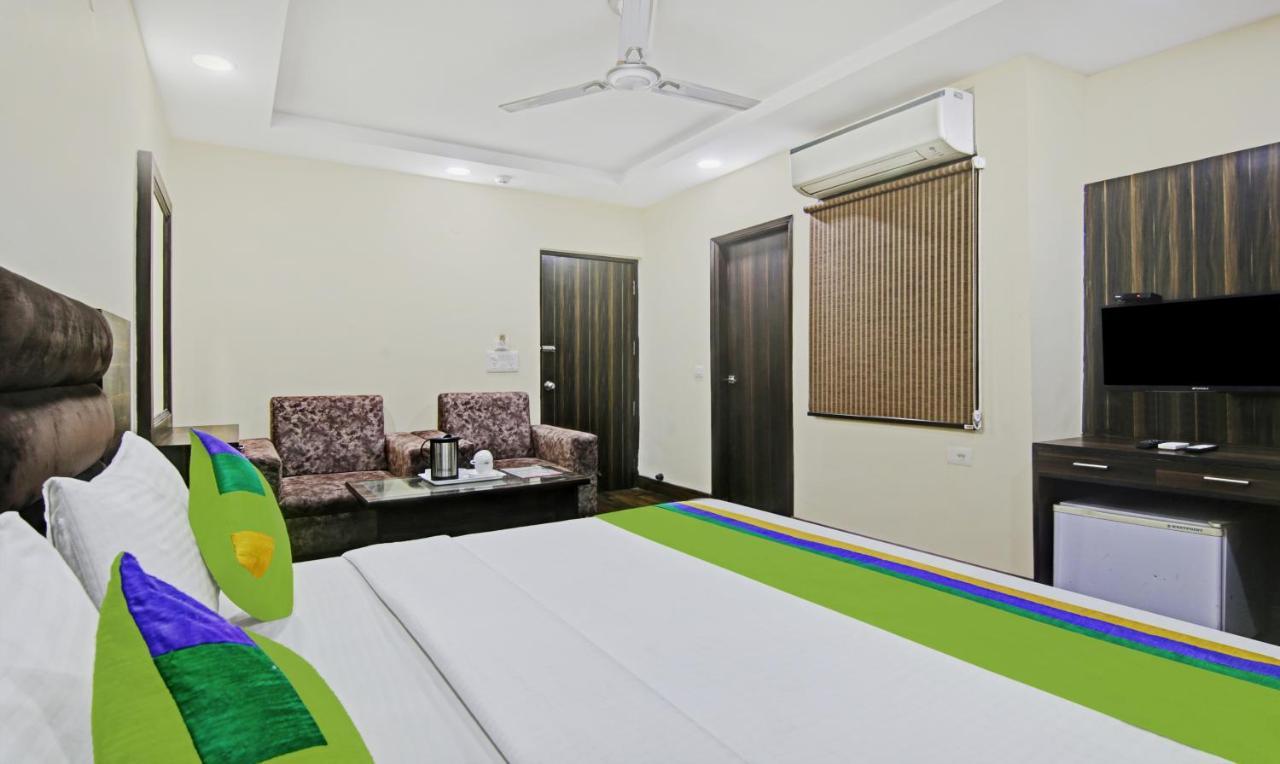 Hotel Singh Continetal Delhi  Exterior photo