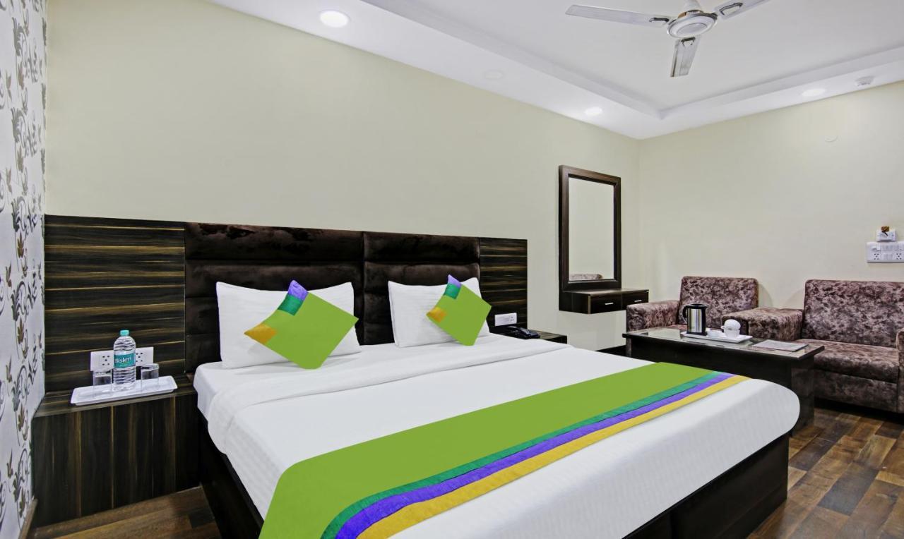 Hotel Singh Continetal Delhi  Exterior photo