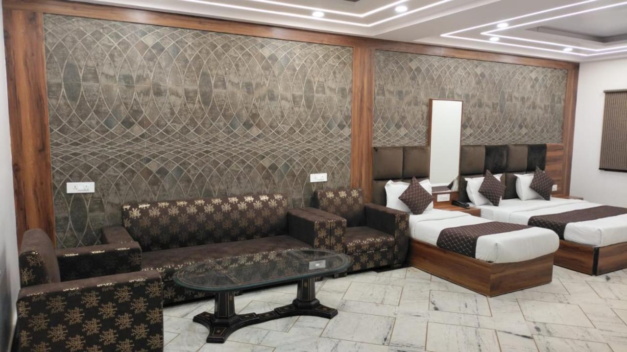 Hotel Singh Continetal Delhi  Exterior photo