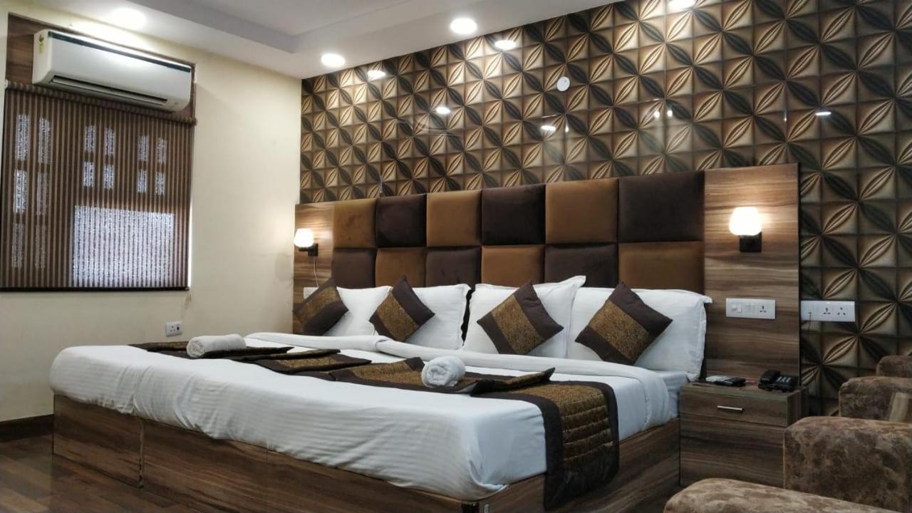 Hotel Singh Continetal Delhi  Exterior photo